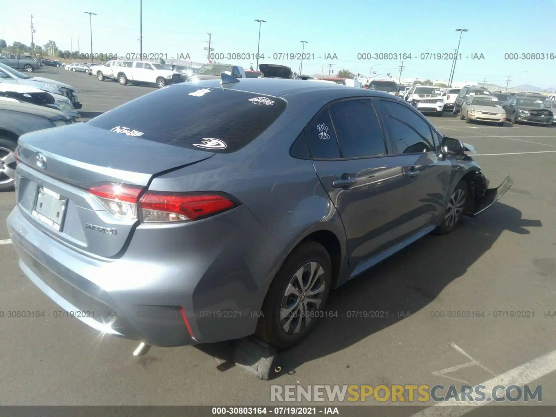 4 Photograph of a damaged car JTDEAMDE0MJ026761 TOYOTA COROLLA 2021