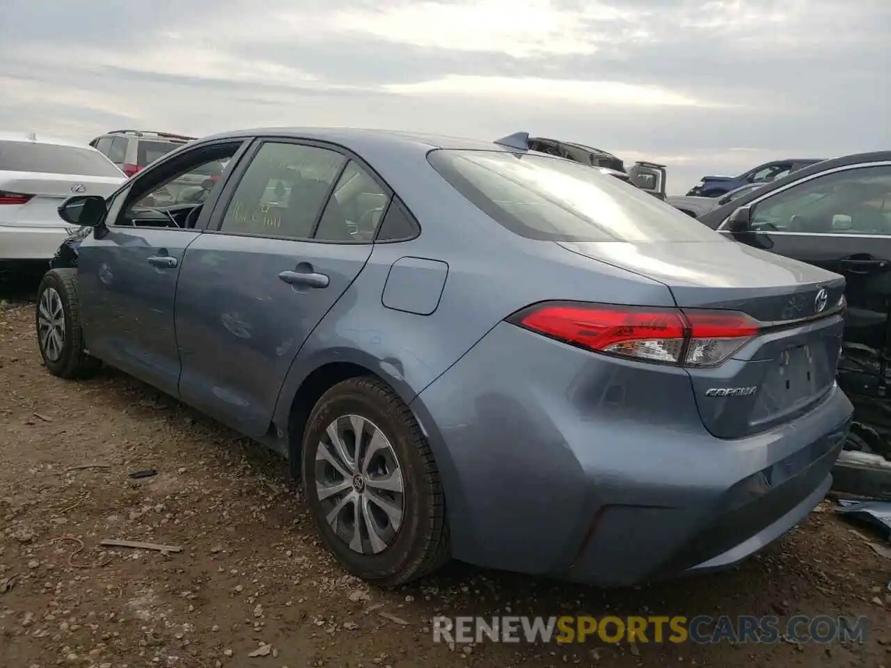 3 Photograph of a damaged car JTDEAMDE0MJ027263 TOYOTA COROLLA 2021