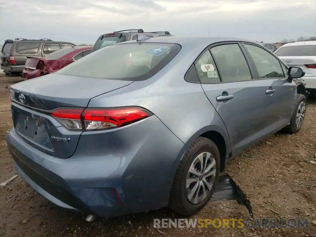 4 Photograph of a damaged car JTDEAMDE0MJ027263 TOYOTA COROLLA 2021