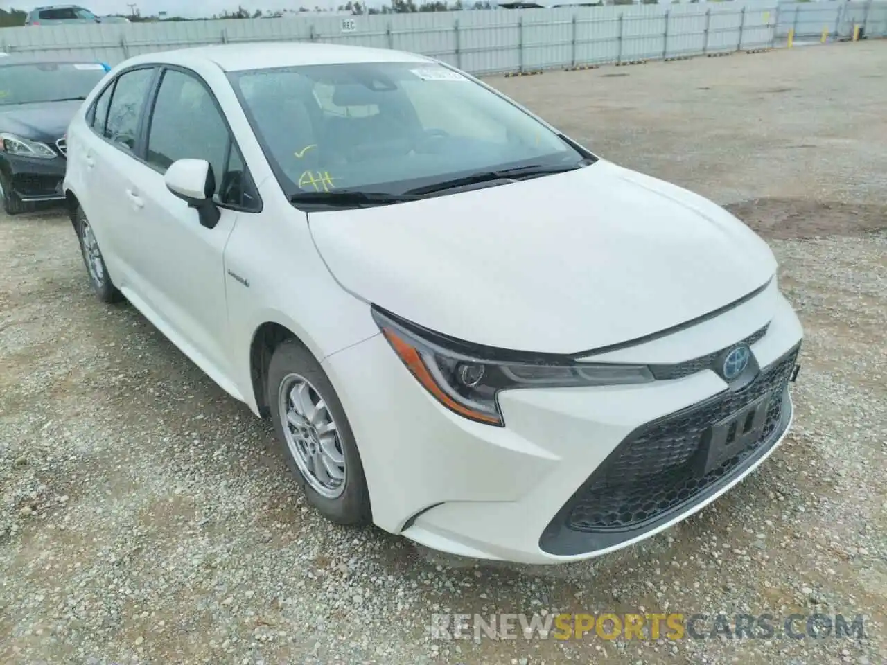 1 Photograph of a damaged car JTDEAMDE0MJ030633 TOYOTA COROLLA 2021