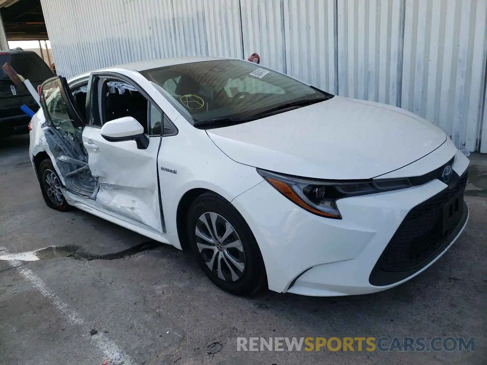 1 Photograph of a damaged car JTDEAMDE1MJ000167 TOYOTA COROLLA 2021