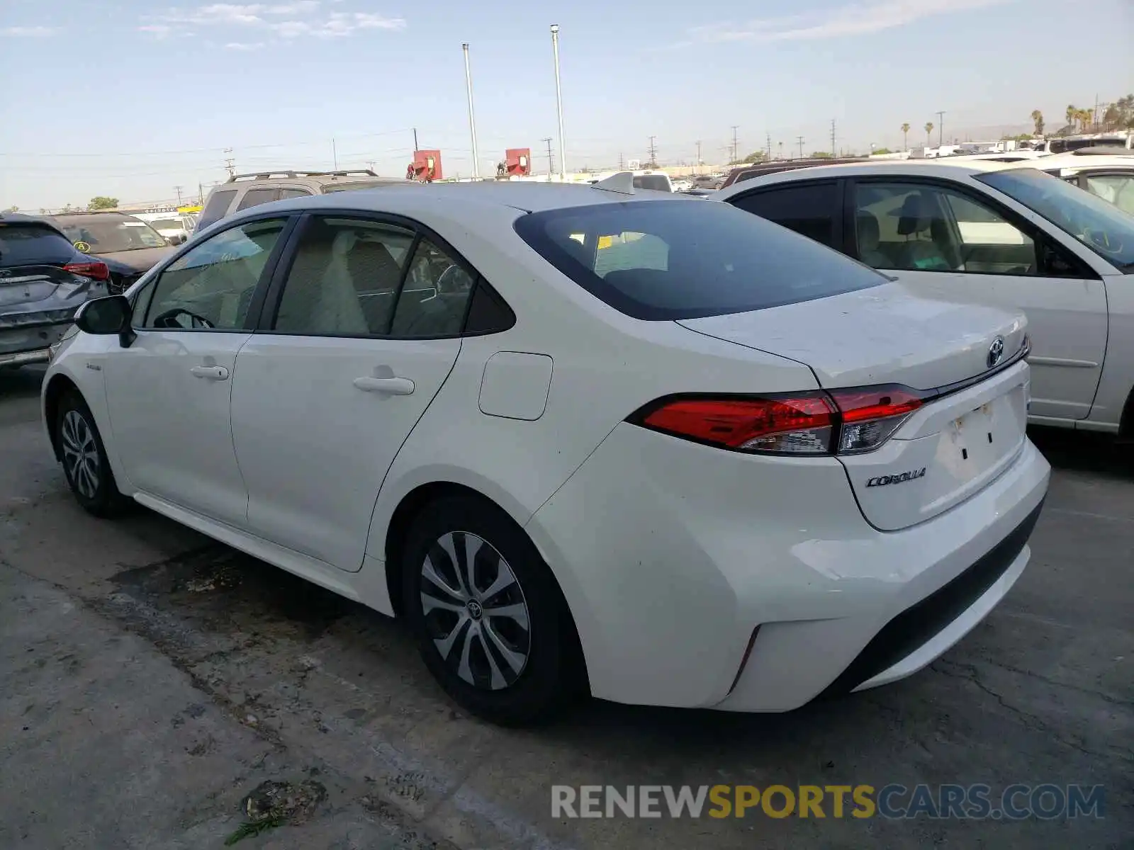 3 Photograph of a damaged car JTDEAMDE1MJ000167 TOYOTA COROLLA 2021