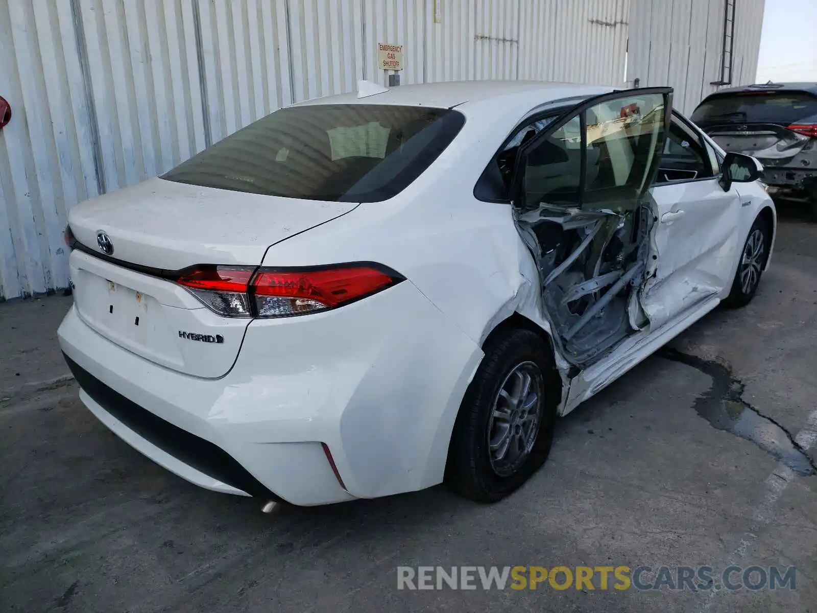 4 Photograph of a damaged car JTDEAMDE1MJ000167 TOYOTA COROLLA 2021