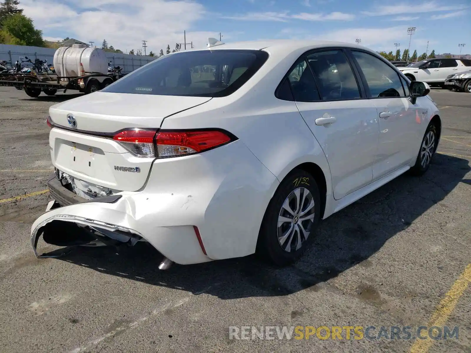 4 Photograph of a damaged car JTDEAMDE1MJ002579 TOYOTA COROLLA 2021