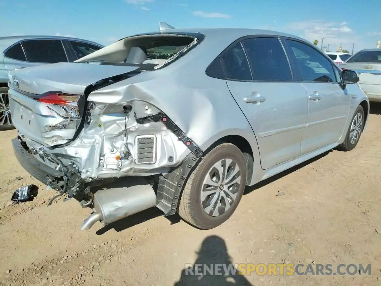 4 Photograph of a damaged car JTDEAMDE1MJ004557 TOYOTA COROLLA 2021