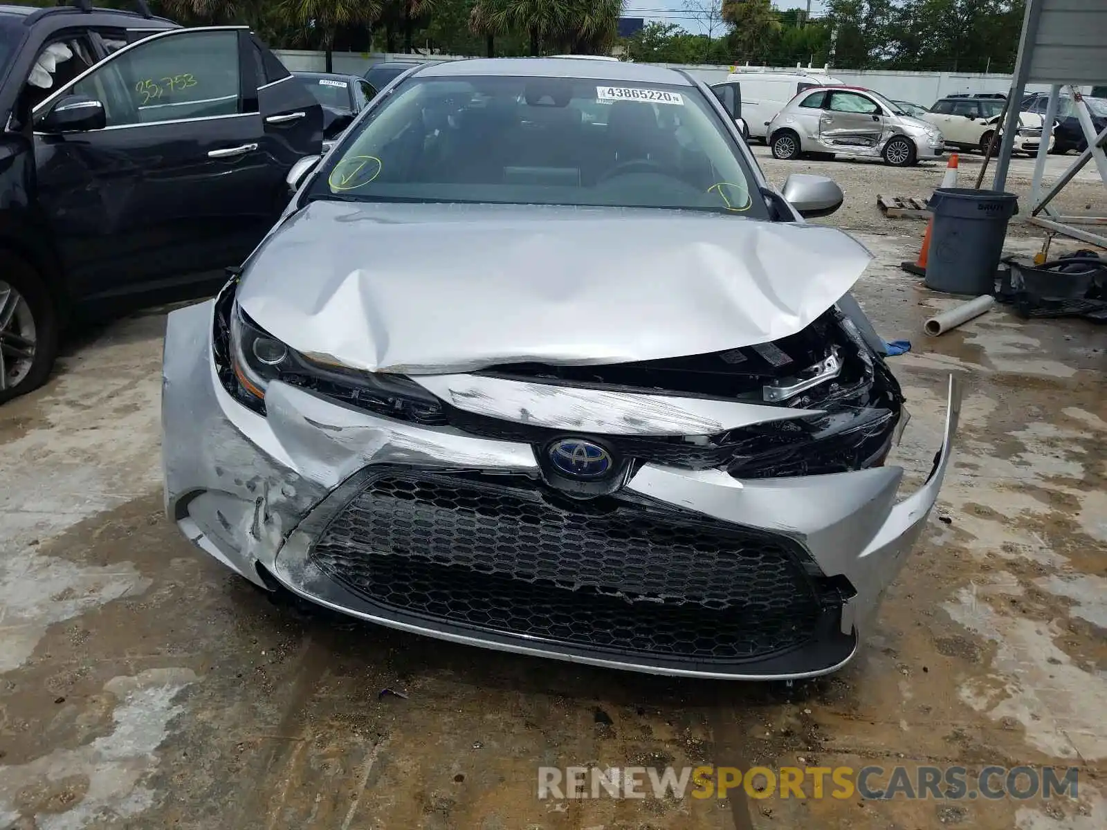 9 Photograph of a damaged car JTDEAMDE1MJ004865 TOYOTA COROLLA 2021
