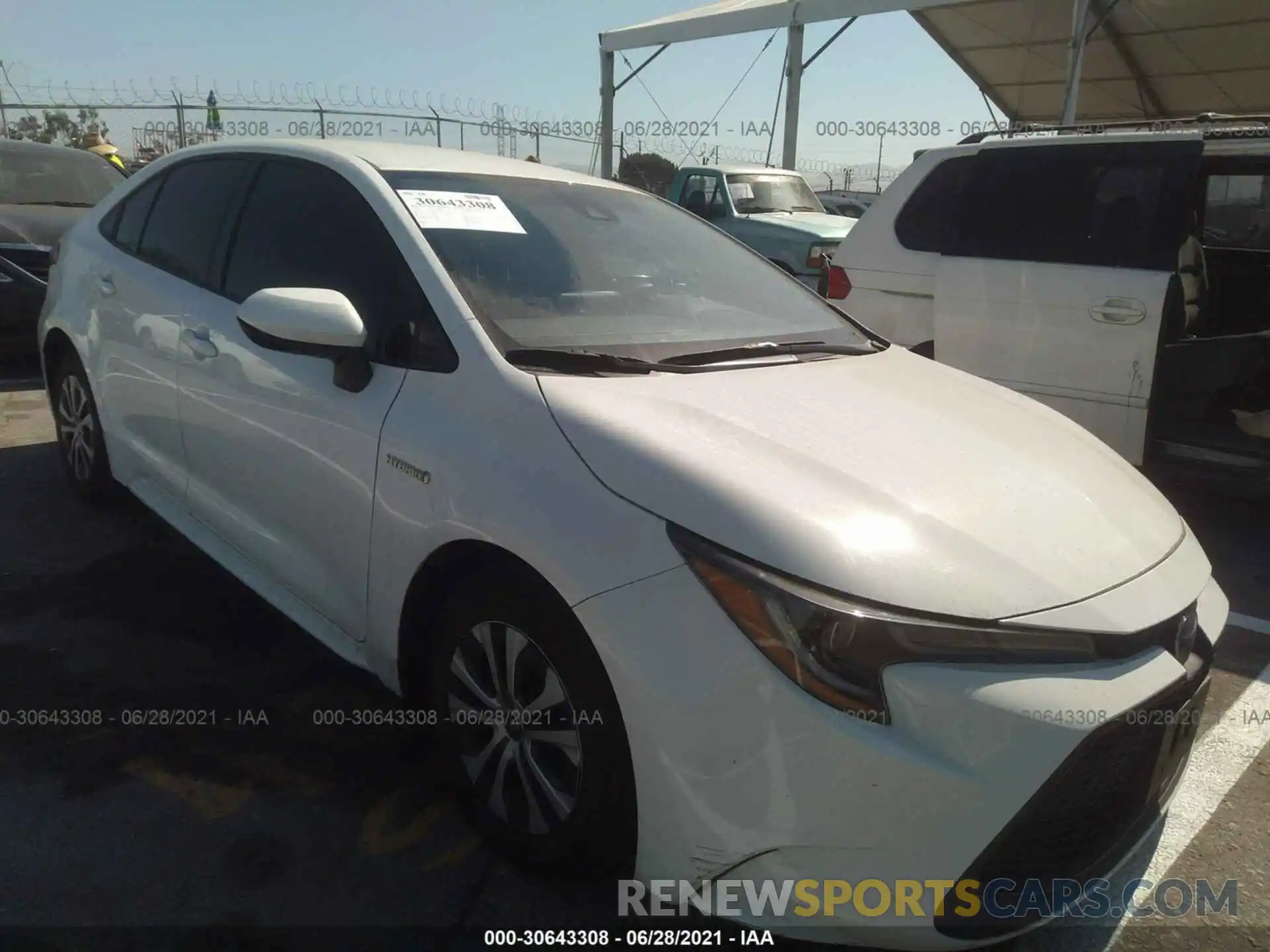 1 Photograph of a damaged car JTDEAMDE1MJ006602 TOYOTA COROLLA 2021