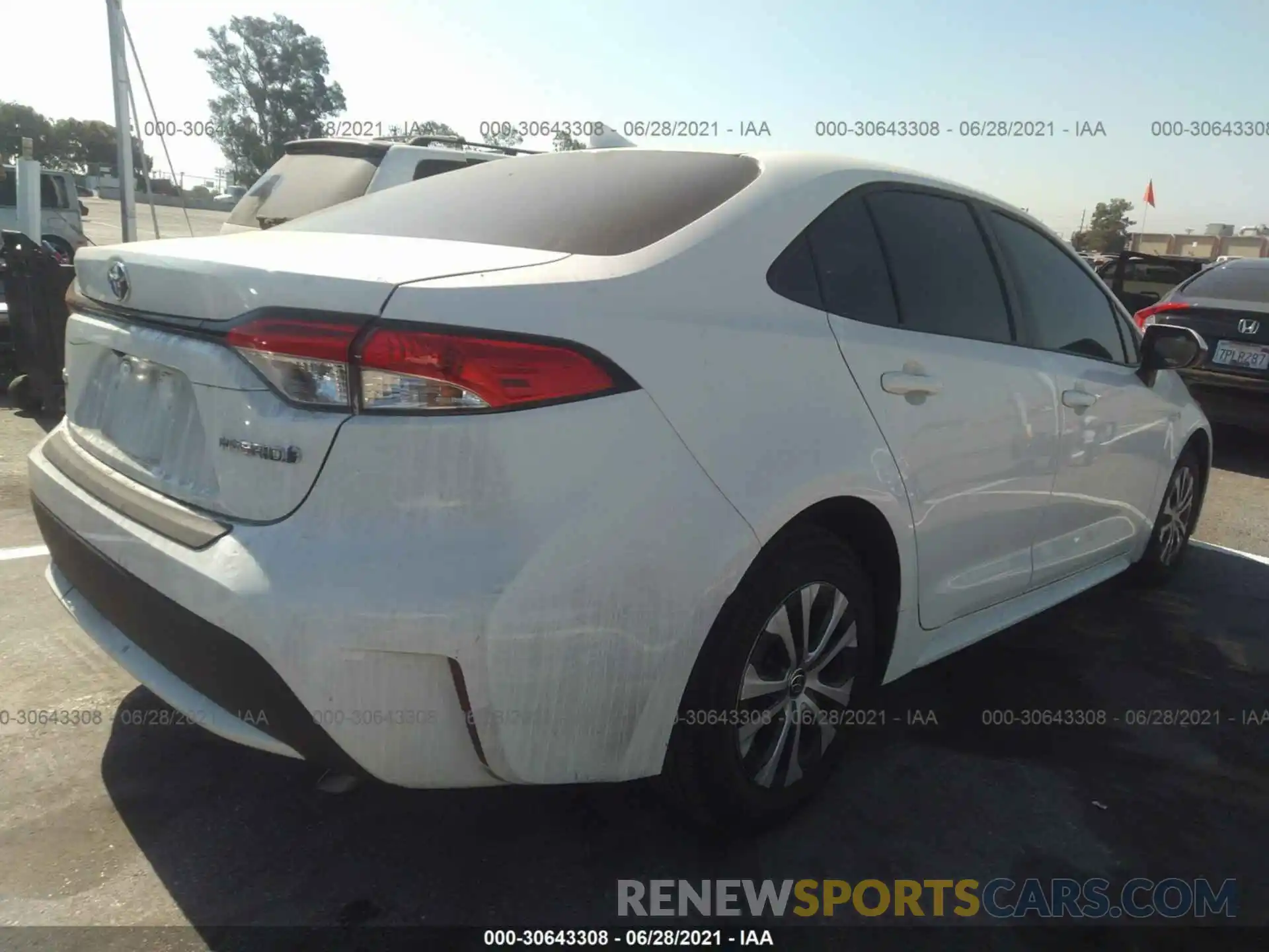 4 Photograph of a damaged car JTDEAMDE1MJ006602 TOYOTA COROLLA 2021