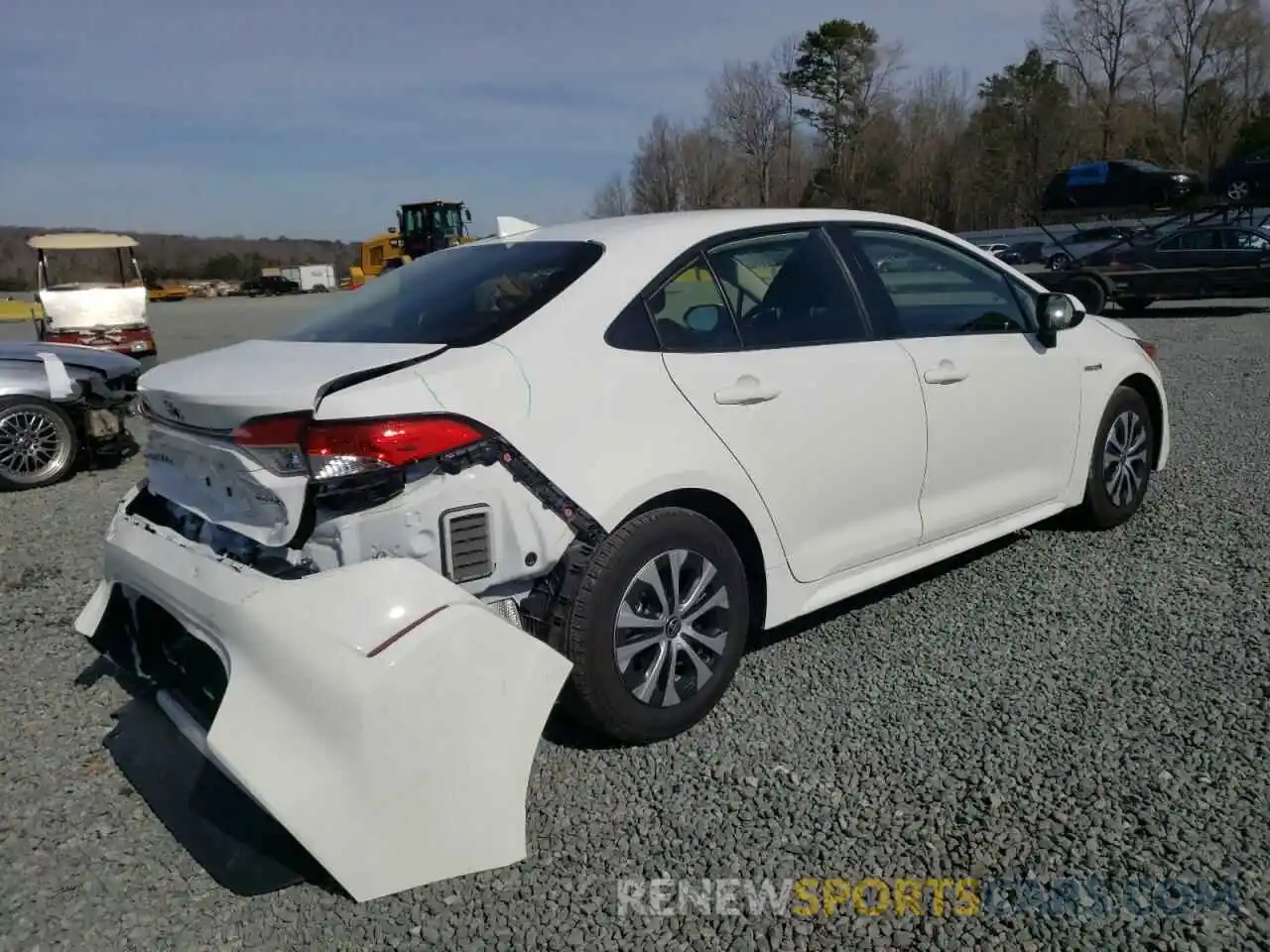 4 Photograph of a damaged car JTDEAMDE1MJ007992 TOYOTA COROLLA 2021