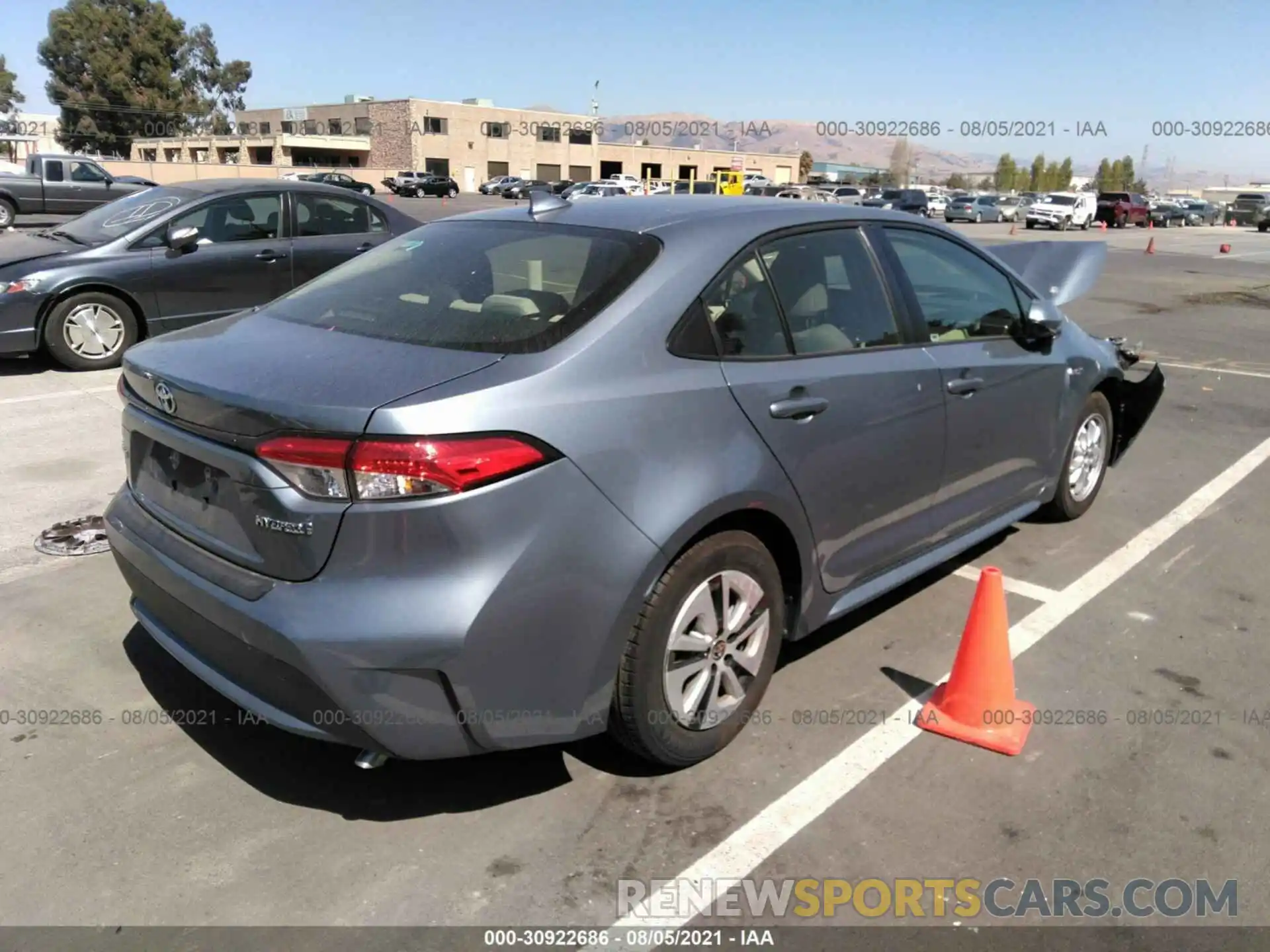 4 Photograph of a damaged car JTDEAMDE1MJ008513 TOYOTA COROLLA 2021