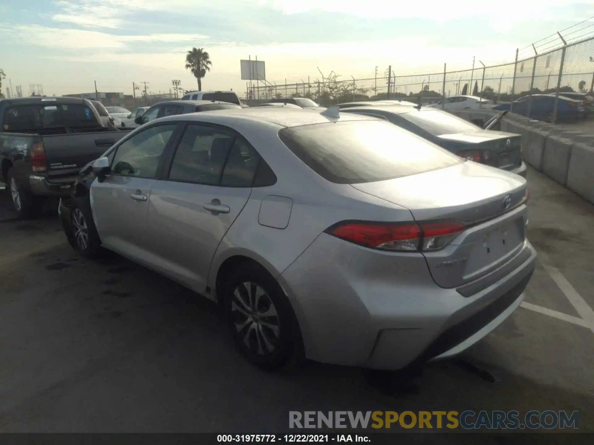 3 Photograph of a damaged car JTDEAMDE1MJ013369 TOYOTA COROLLA 2021