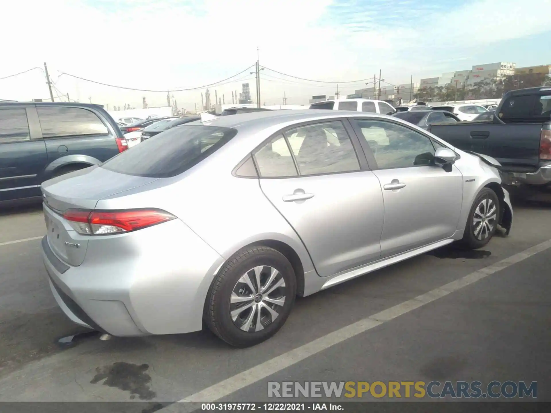 4 Photograph of a damaged car JTDEAMDE1MJ013369 TOYOTA COROLLA 2021