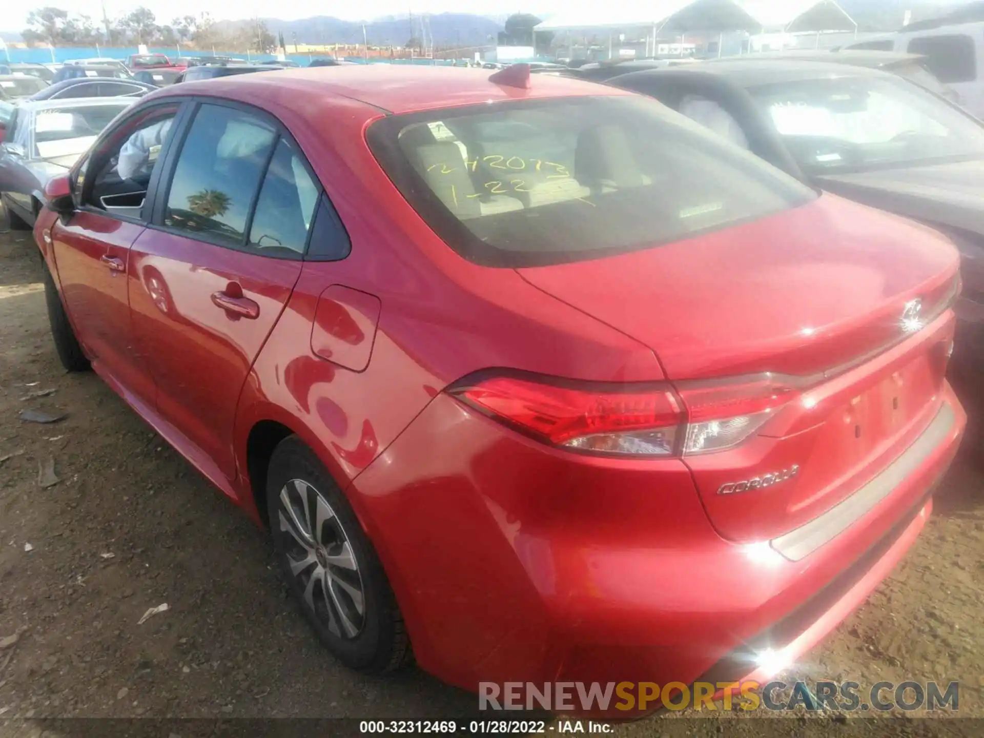 3 Photograph of a damaged car JTDEAMDE1MJ015980 TOYOTA COROLLA 2021