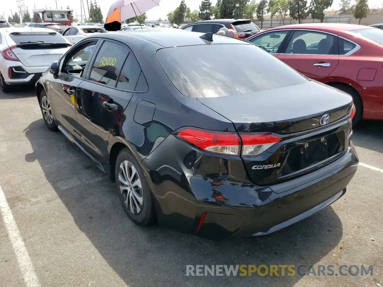 3 Photograph of a damaged car JTDEAMDE1MJ019091 TOYOTA COROLLA 2021