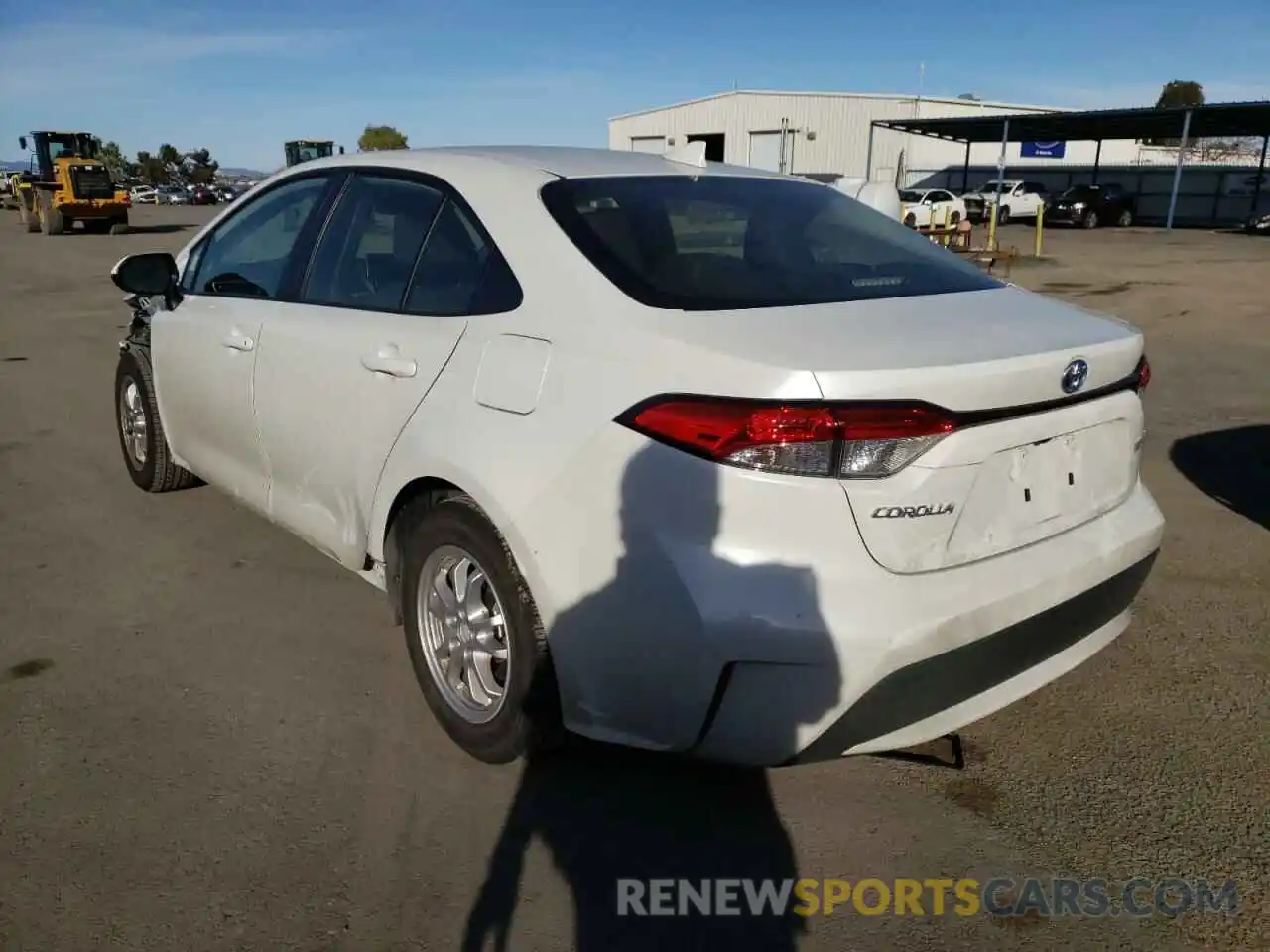 3 Photograph of a damaged car JTDEAMDE1MJ019947 TOYOTA COROLLA 2021