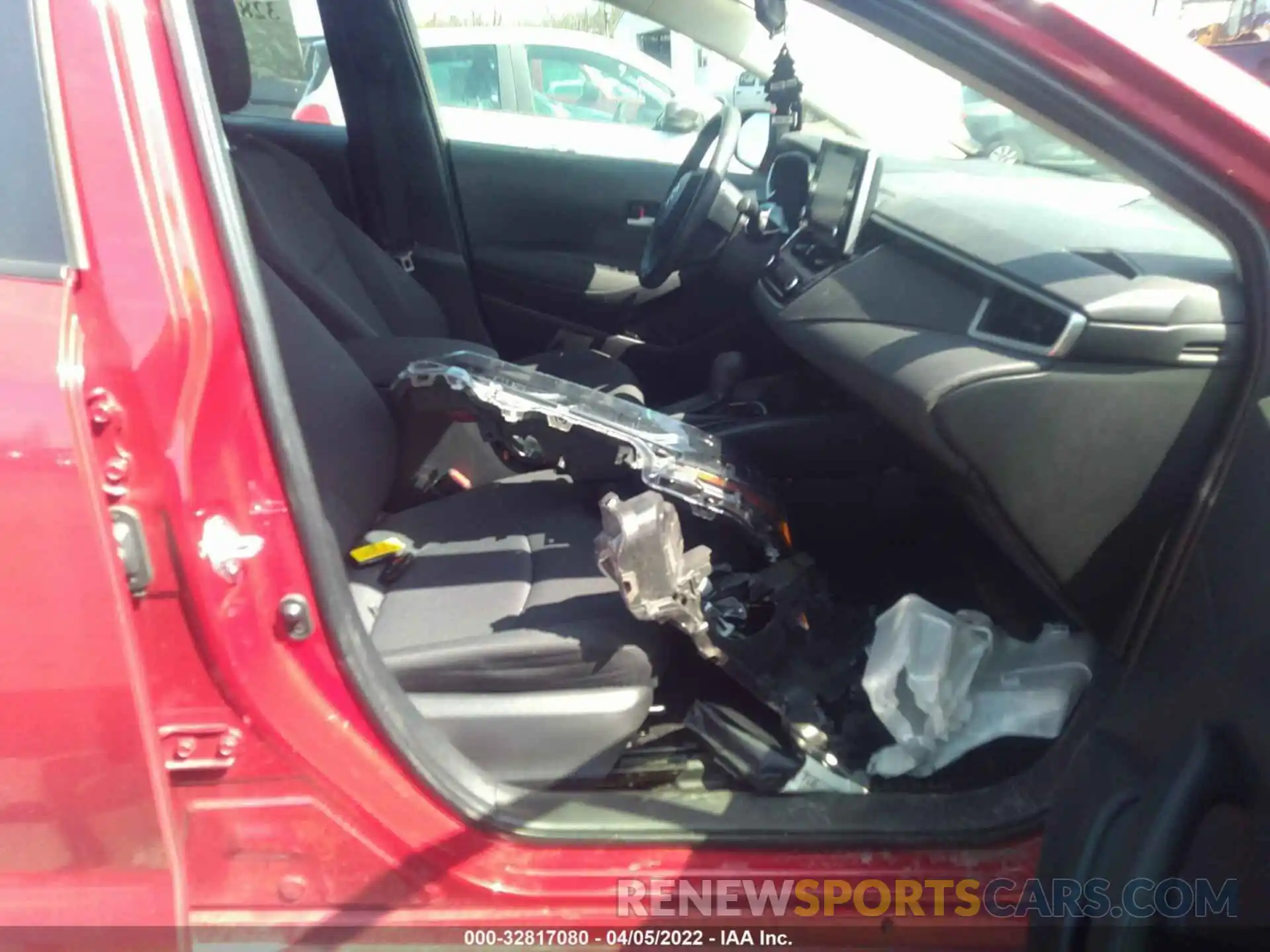 5 Photograph of a damaged car JTDEAMDE1MJ020385 TOYOTA COROLLA 2021