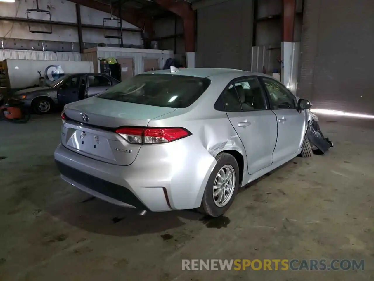 4 Photograph of a damaged car JTDEAMDE1MJ020483 TOYOTA COROLLA 2021