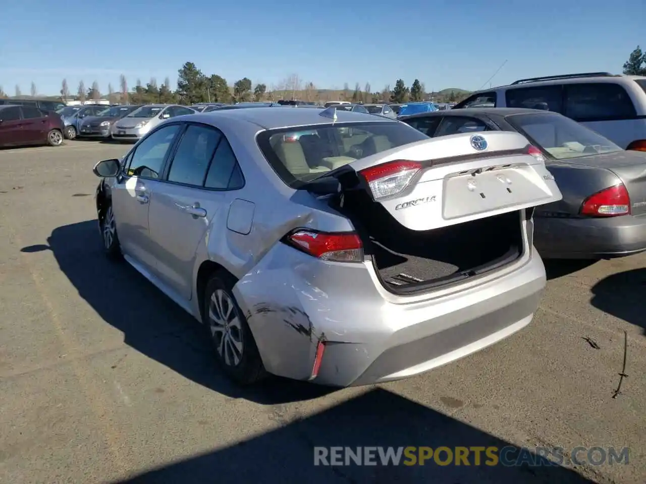 3 Photograph of a damaged car JTDEAMDE1MJ020869 TOYOTA COROLLA 2021