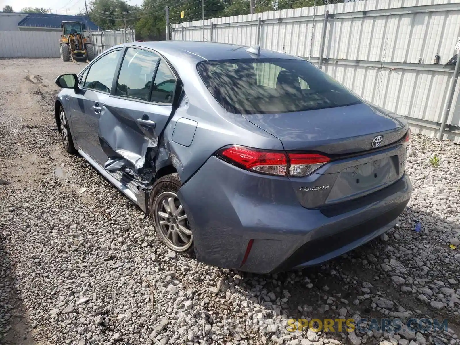 3 Photograph of a damaged car JTDEAMDE1MJ021519 TOYOTA COROLLA 2021