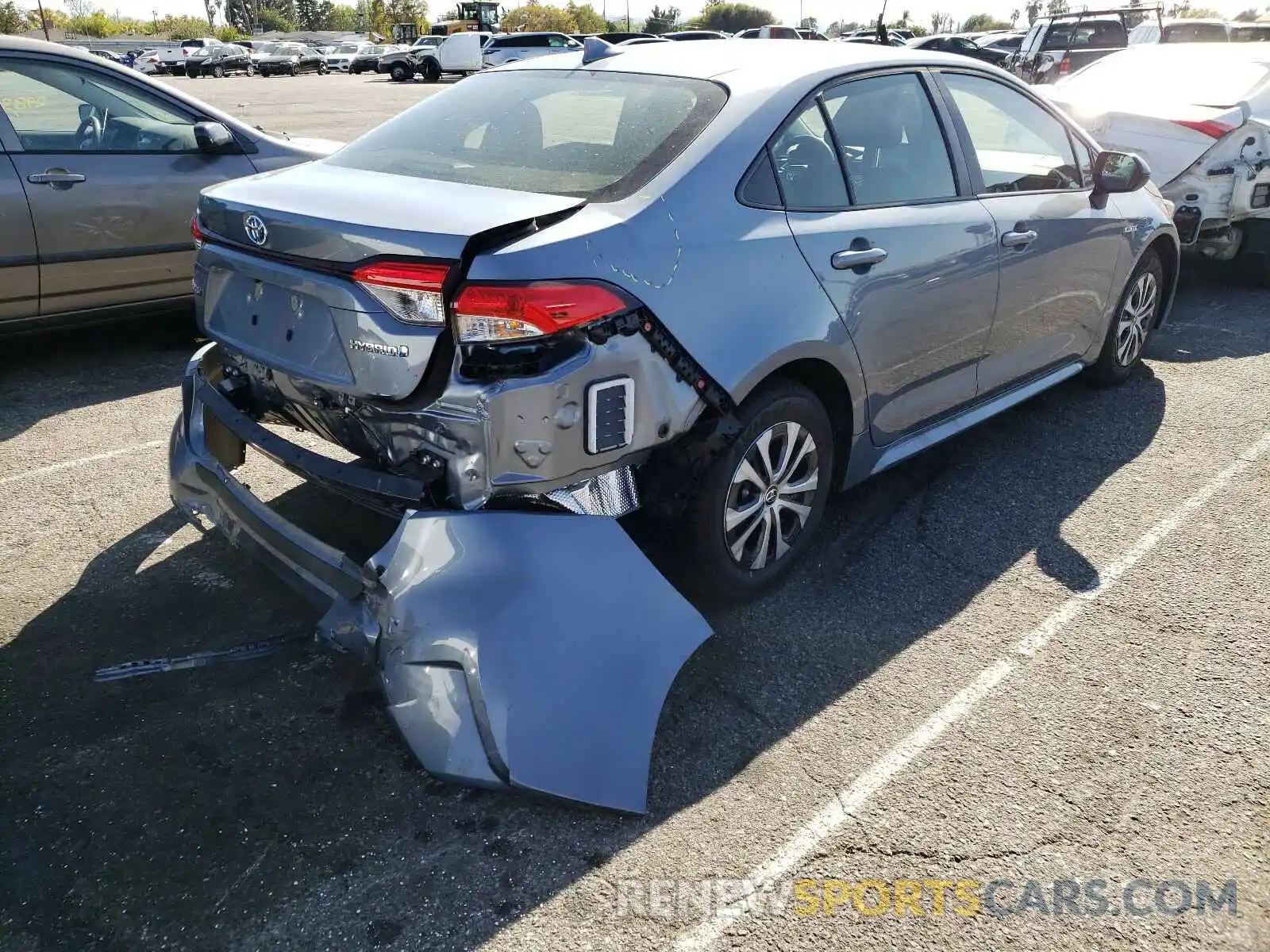 4 Photograph of a damaged car JTDEAMDE1MJ022136 TOYOTA COROLLA 2021