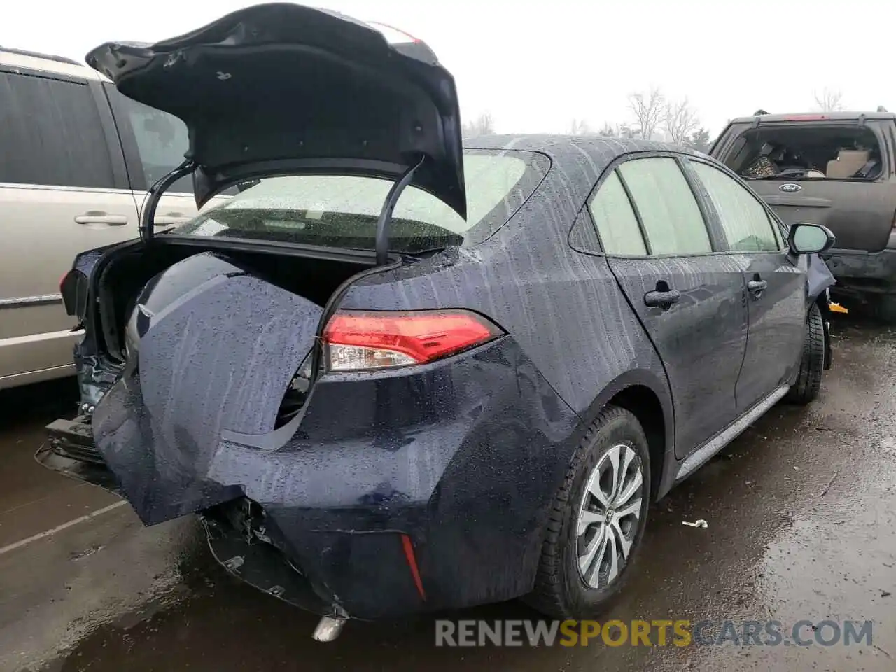 4 Photograph of a damaged car JTDEAMDE1MJ022167 TOYOTA COROLLA 2021