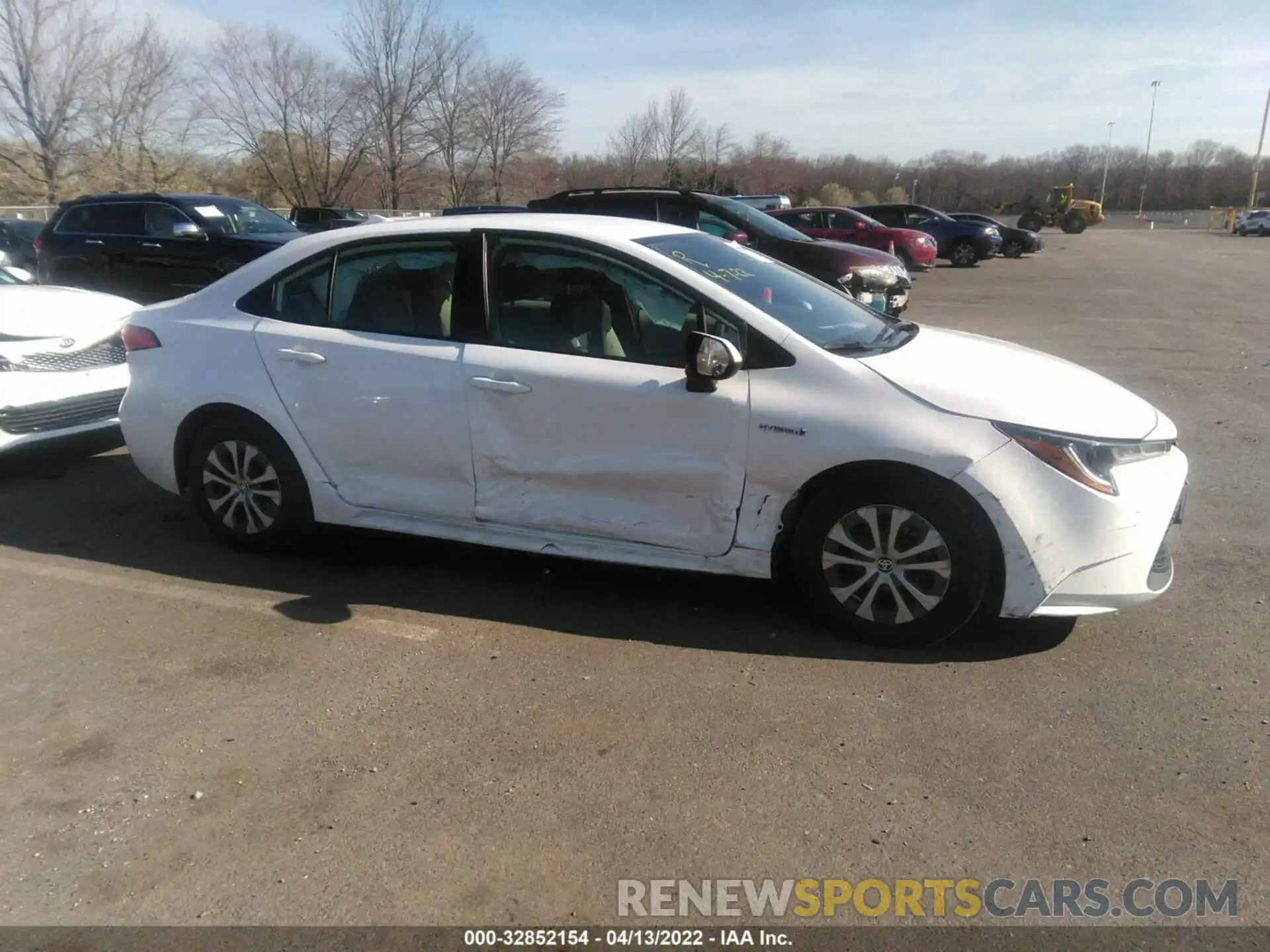 6 Photograph of a damaged car JTDEAMDE1MJ025988 TOYOTA COROLLA 2021