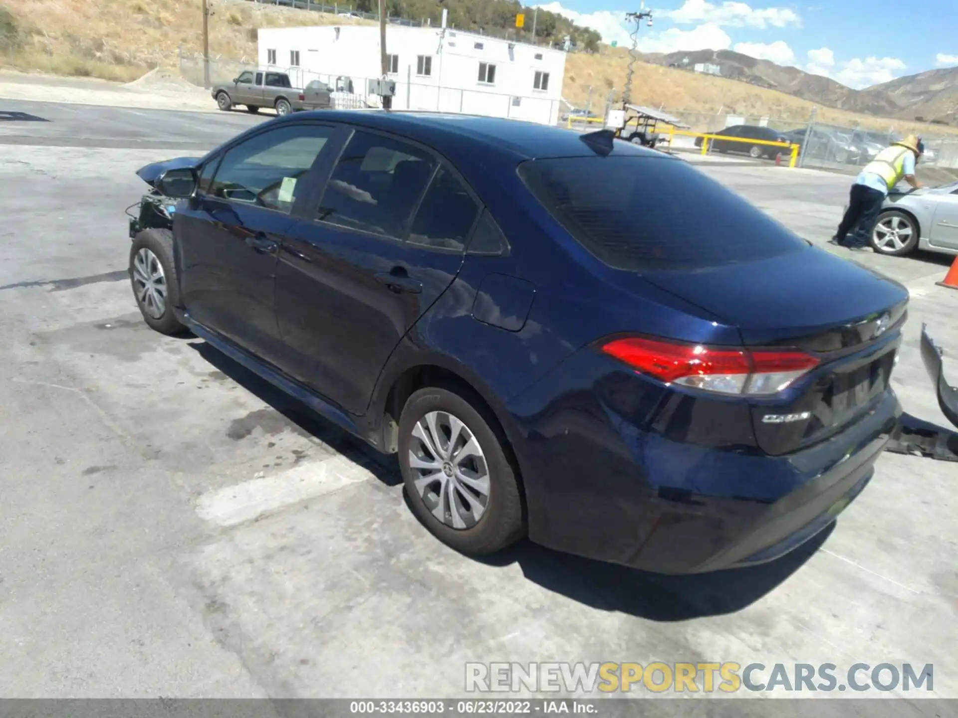 3 Photograph of a damaged car JTDEAMDE1MJ027823 TOYOTA COROLLA 2021