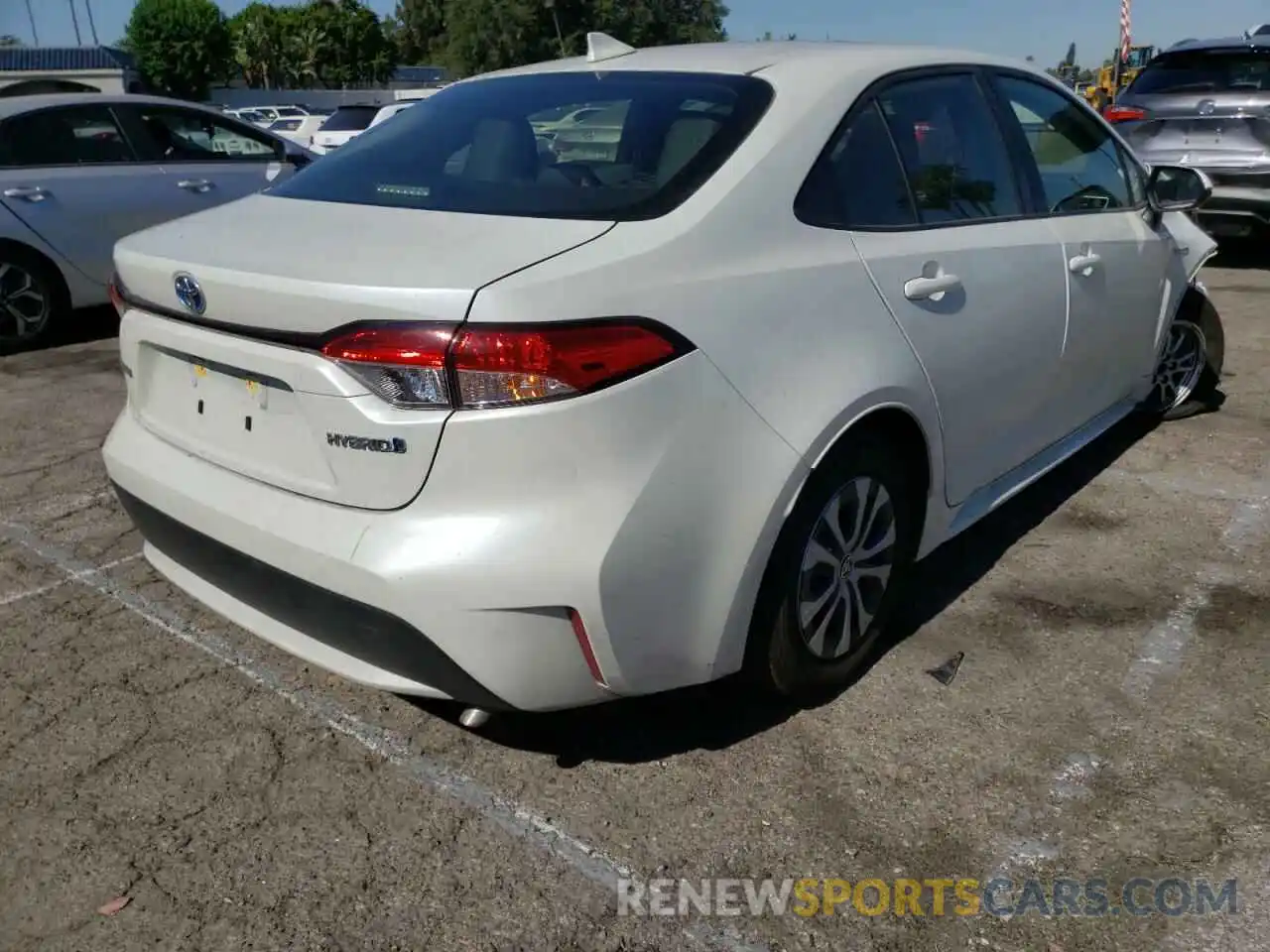 4 Photograph of a damaged car JTDEAMDE1MJ029720 TOYOTA COROLLA 2021