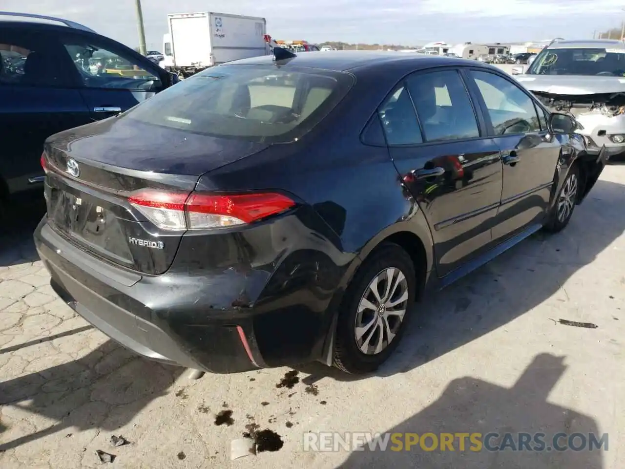 4 Photograph of a damaged car JTDEAMDE1MJ032617 TOYOTA COROLLA 2021