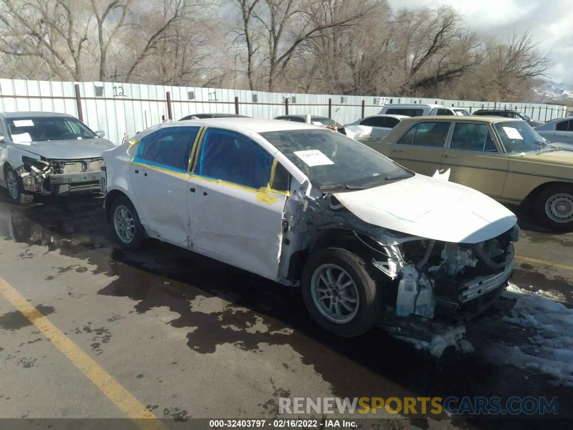 1 Photograph of a damaged car JTDEAMDE2MJ000257 TOYOTA COROLLA 2021