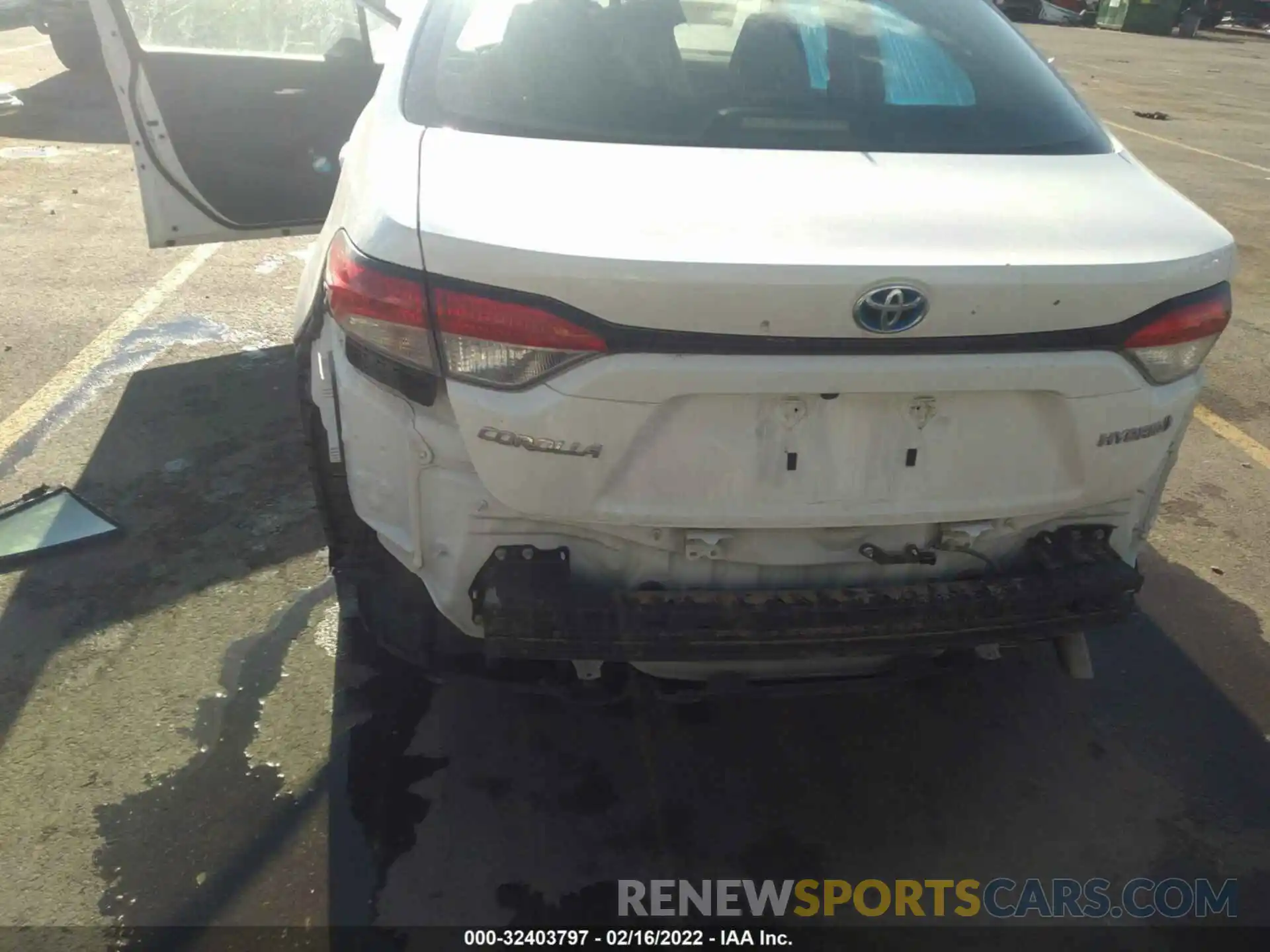 6 Photograph of a damaged car JTDEAMDE2MJ000257 TOYOTA COROLLA 2021