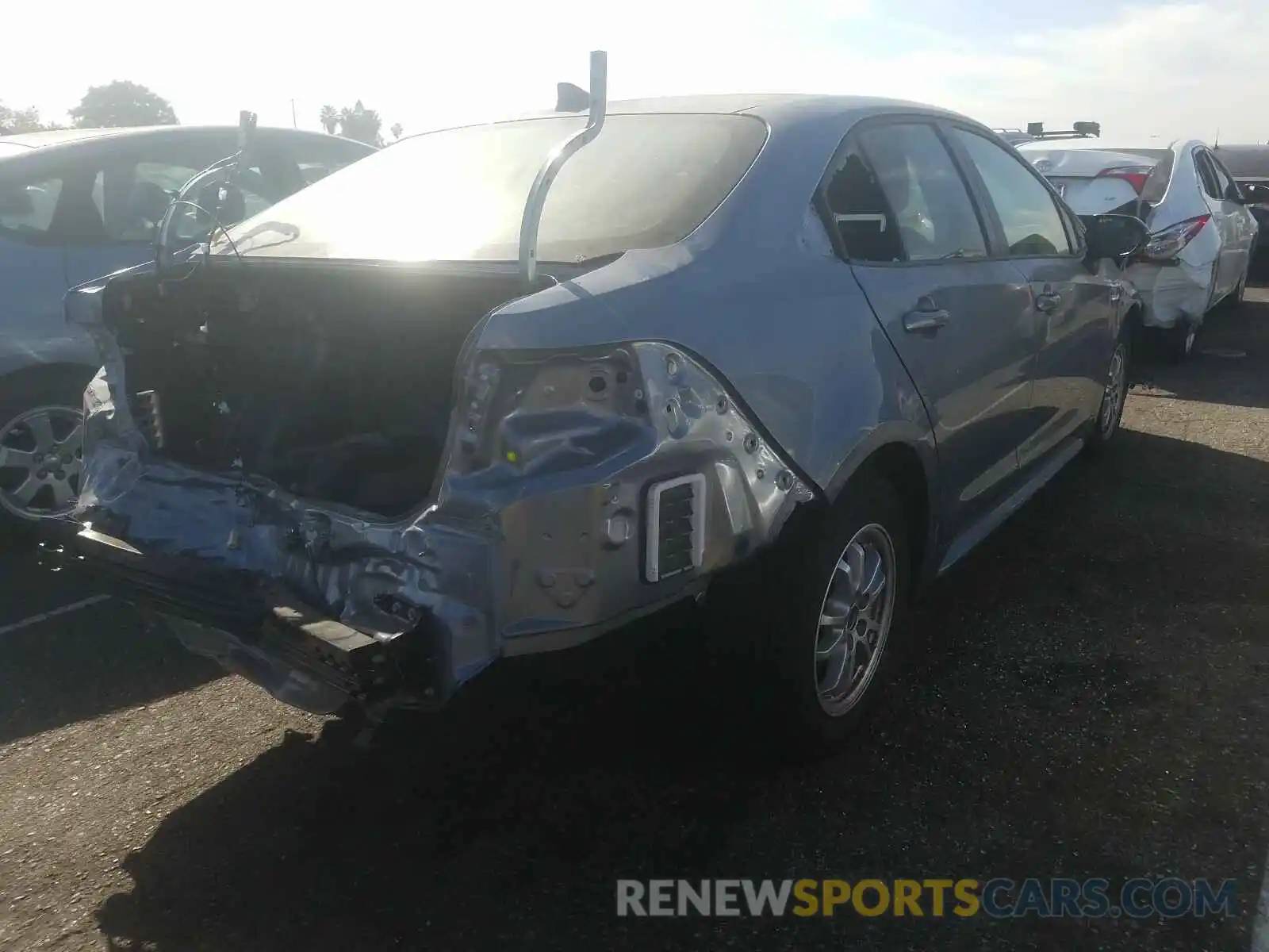 4 Photograph of a damaged car JTDEAMDE2MJ000307 TOYOTA COROLLA 2021