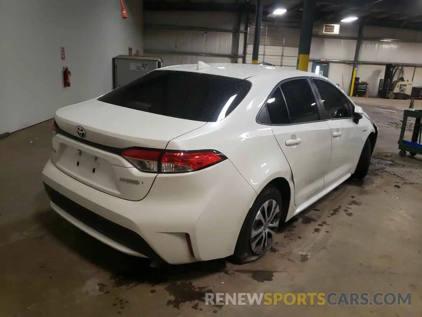 4 Photograph of a damaged car JTDEAMDE2MJ003479 TOYOTA COROLLA 2021