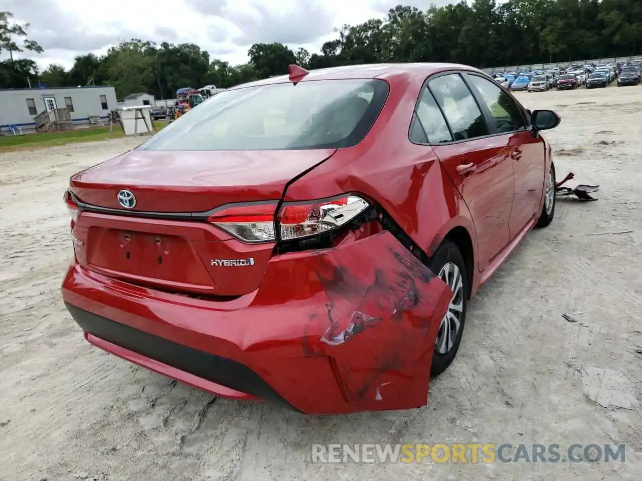 4 Photograph of a damaged car JTDEAMDE2MJ003997 TOYOTA COROLLA 2021