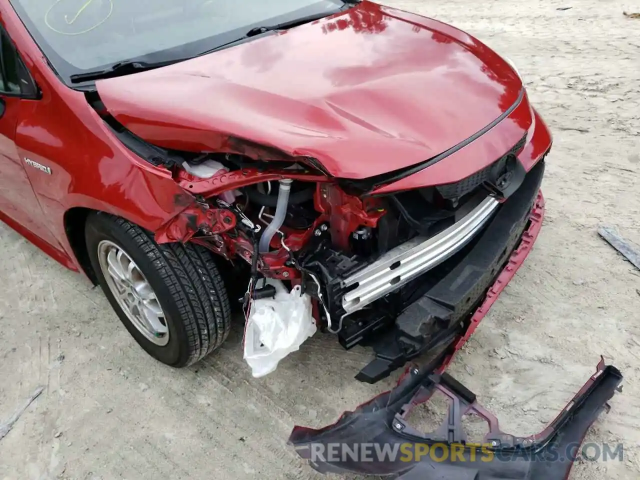 9 Photograph of a damaged car JTDEAMDE2MJ003997 TOYOTA COROLLA 2021