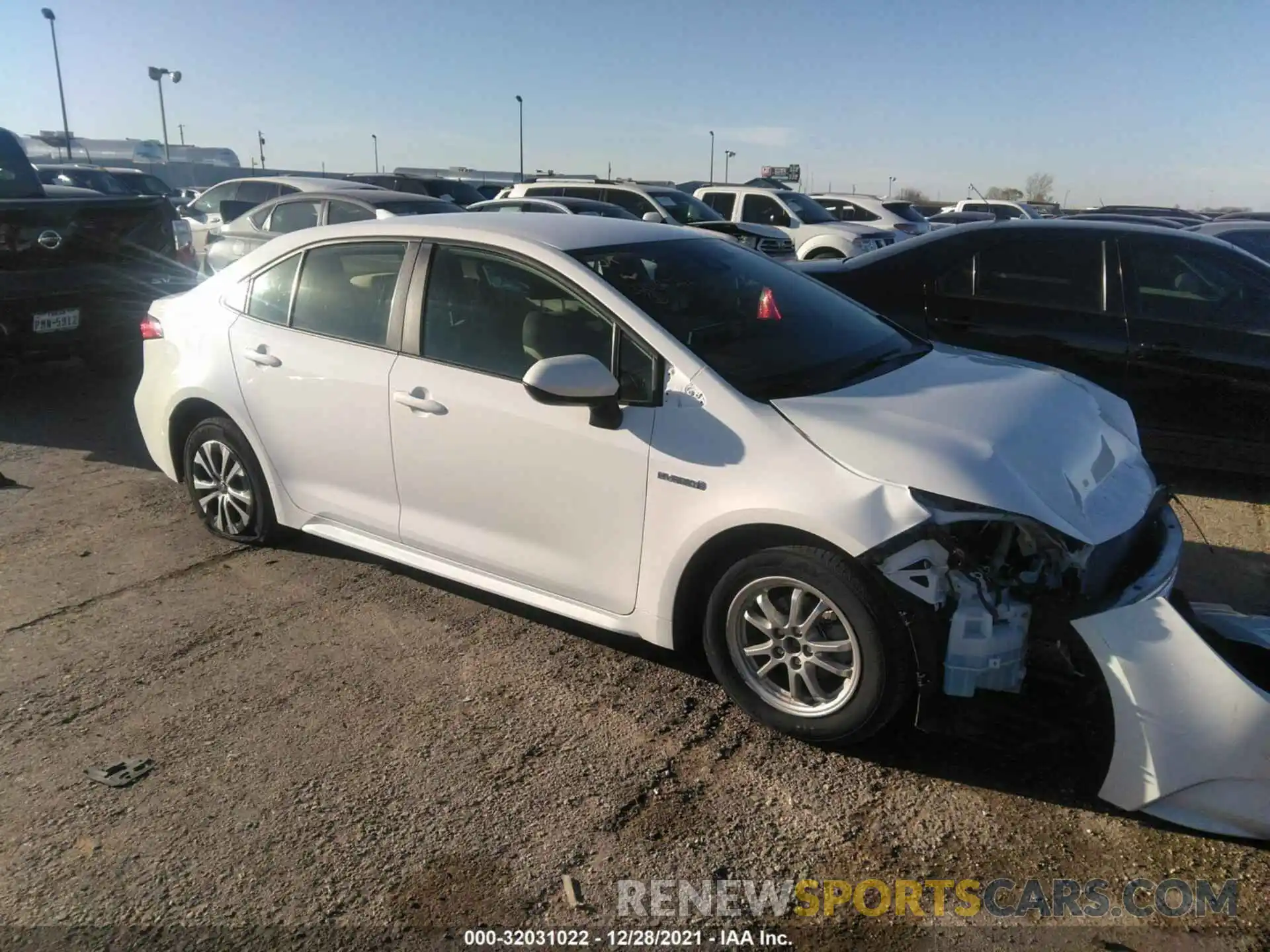 1 Photograph of a damaged car JTDEAMDE2MJ005345 TOYOTA COROLLA 2021