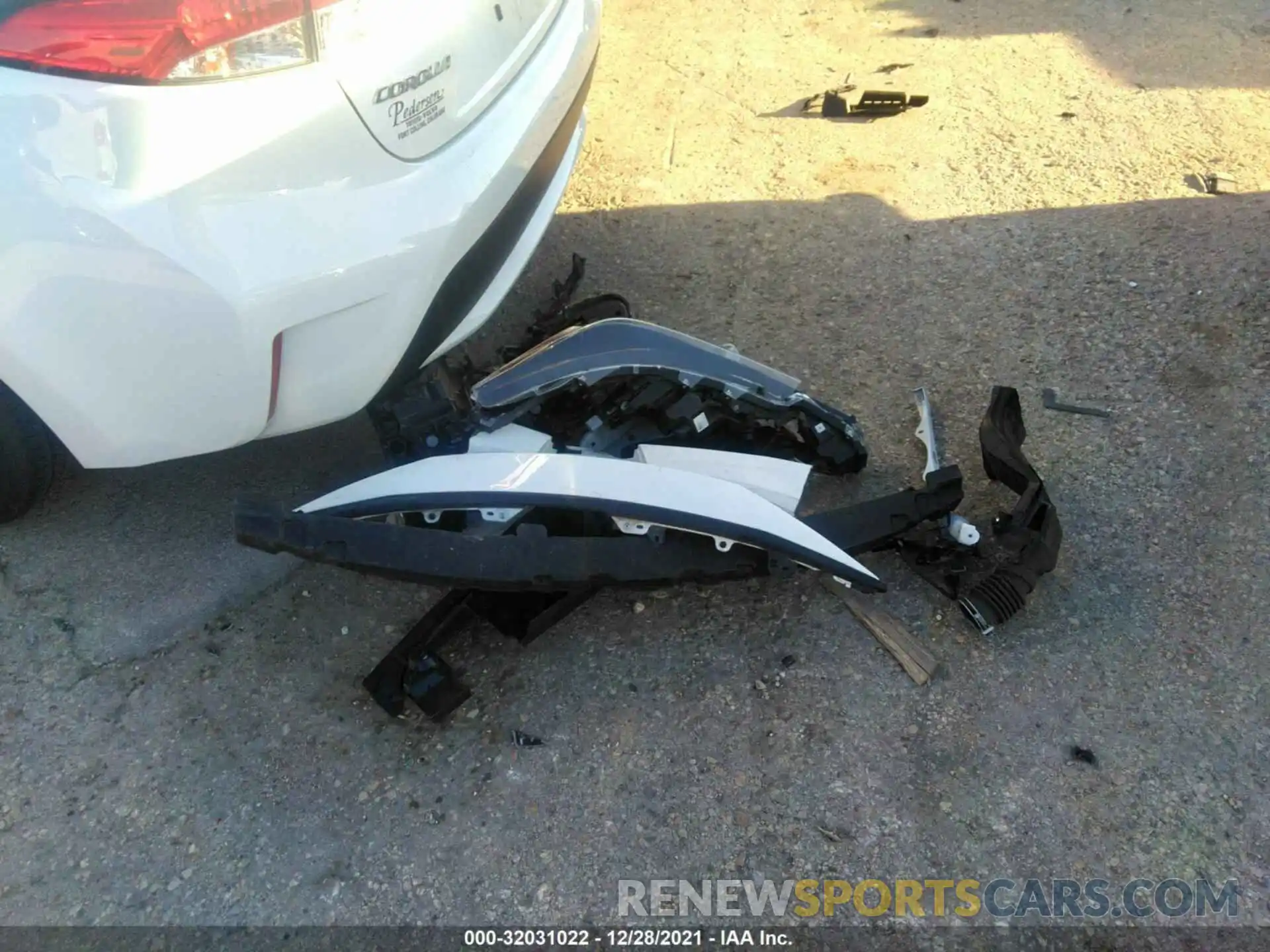 12 Photograph of a damaged car JTDEAMDE2MJ005345 TOYOTA COROLLA 2021