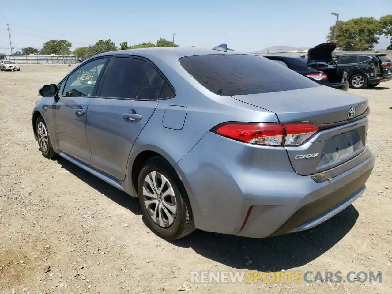 3 Photograph of a damaged car JTDEAMDE2MJ005846 TOYOTA COROLLA 2021