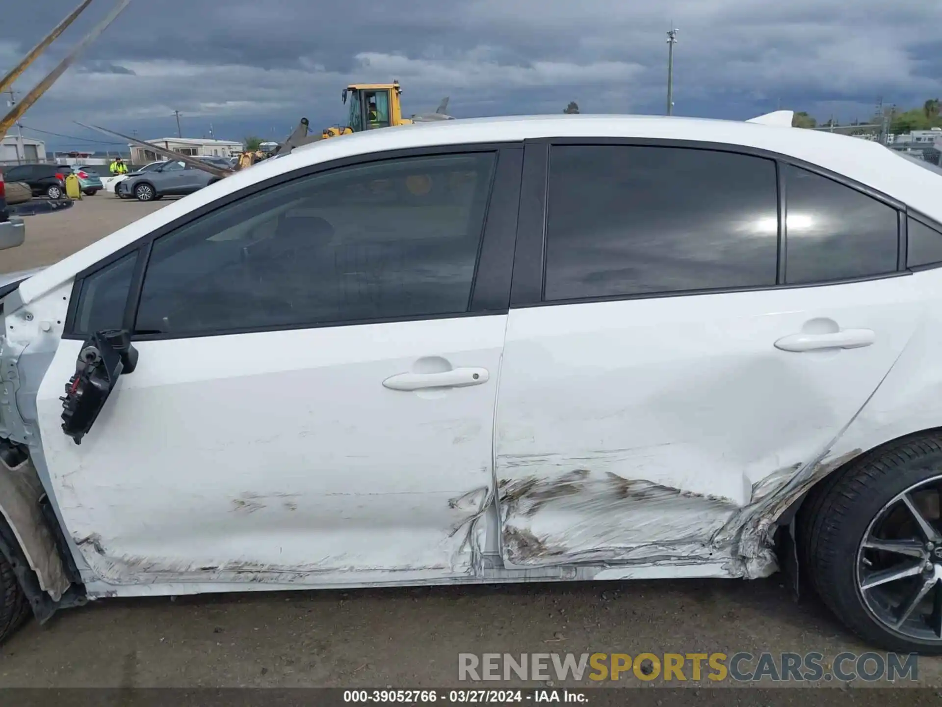 15 Photograph of a damaged car JTDEAMDE2MJ011081 TOYOTA COROLLA 2021