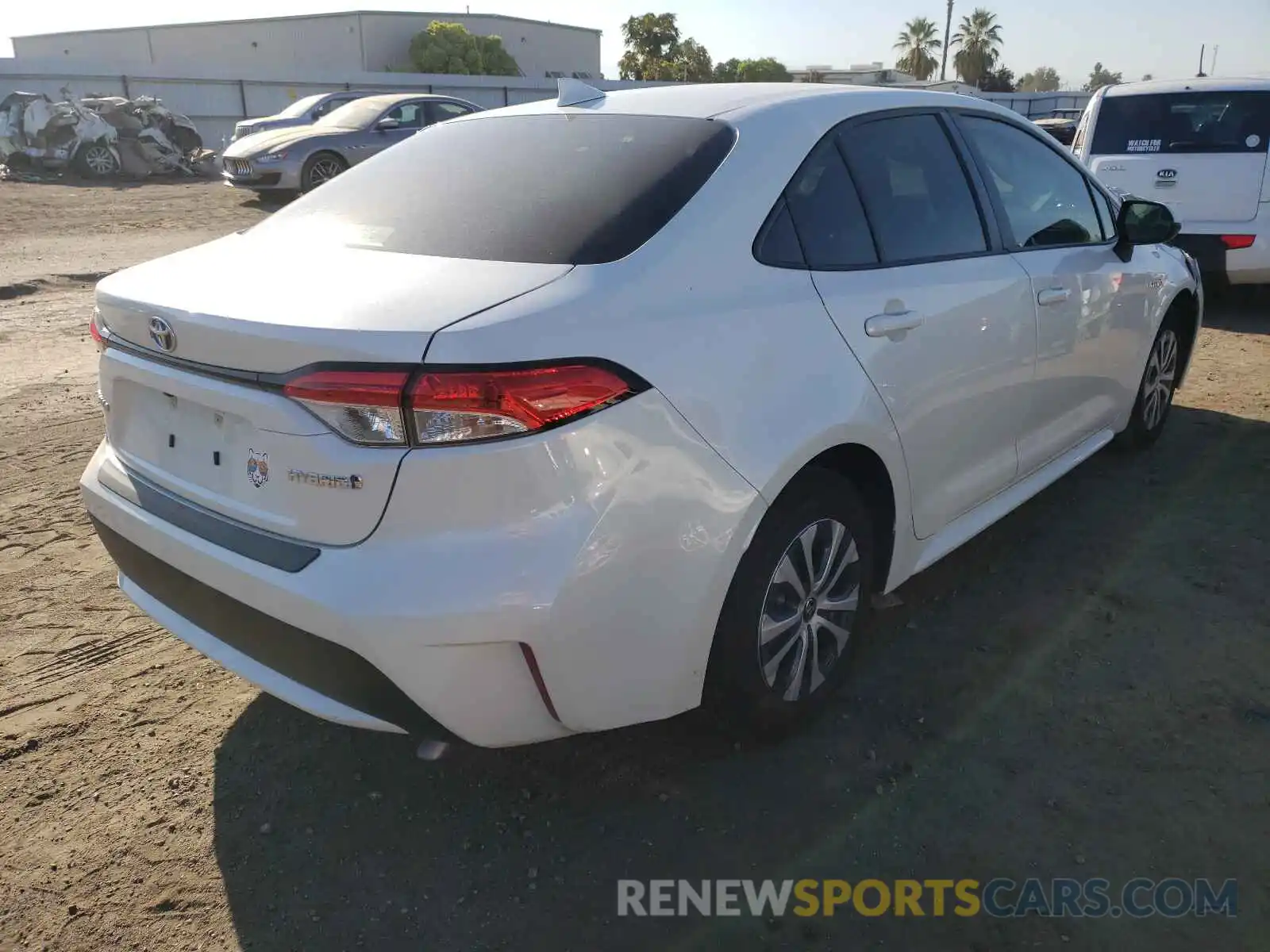 4 Photograph of a damaged car JTDEAMDE2MJ013168 TOYOTA COROLLA 2021