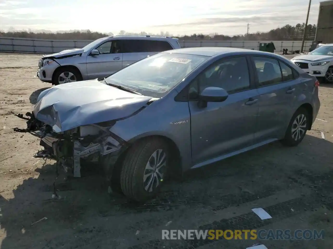 1 Photograph of a damaged car JTDEAMDE2MJ015745 TOYOTA COROLLA 2021