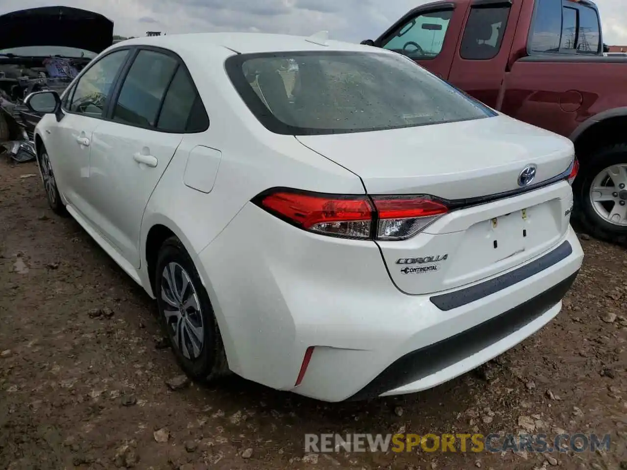 3 Photograph of a damaged car JTDEAMDE2MJ016457 TOYOTA COROLLA 2021