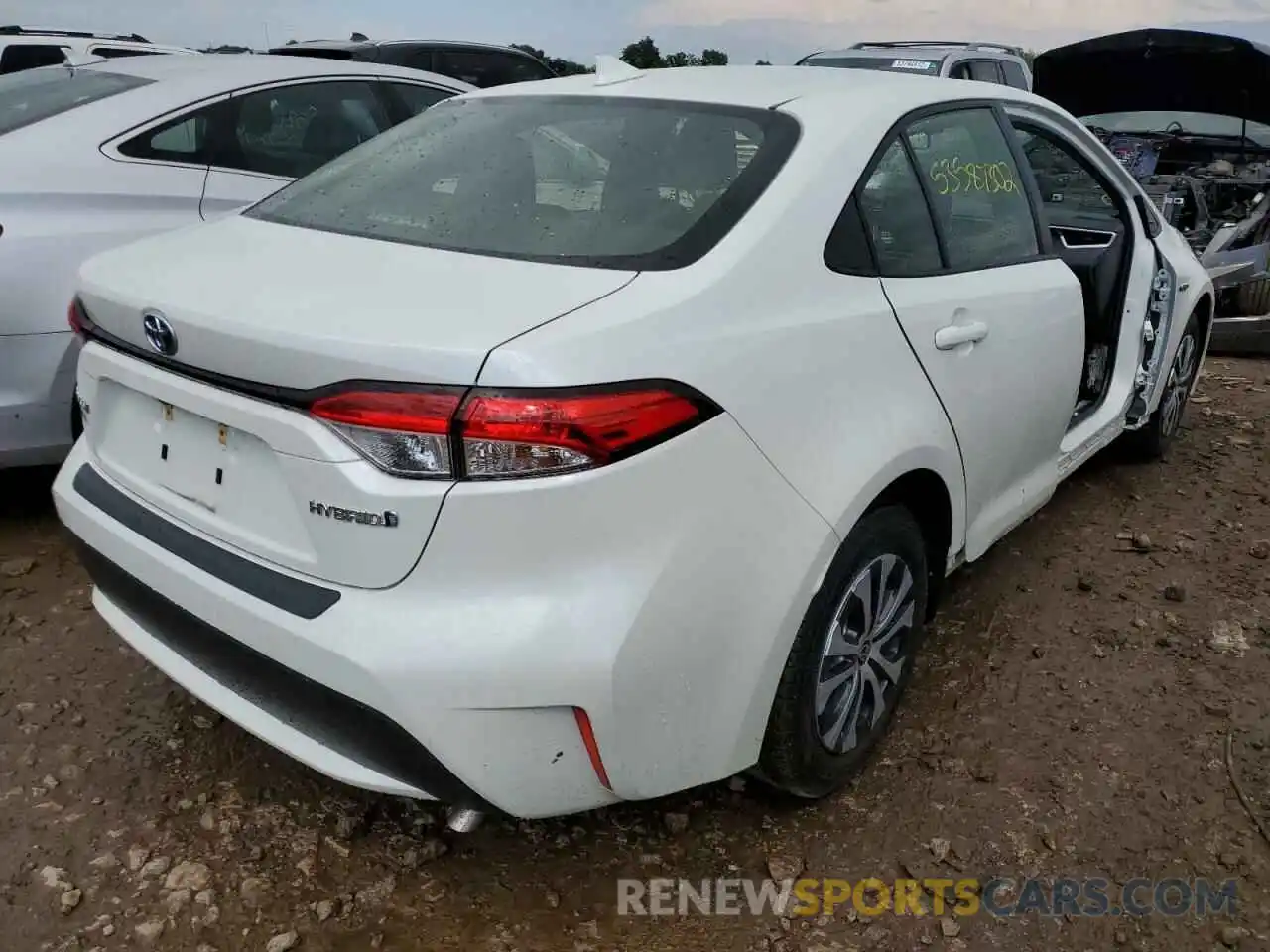 4 Photograph of a damaged car JTDEAMDE2MJ016457 TOYOTA COROLLA 2021