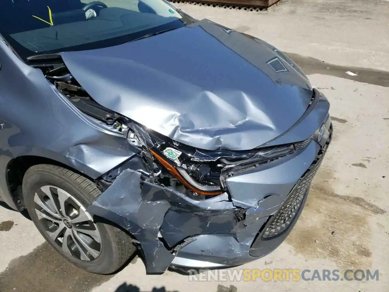 9 Photograph of a damaged car JTDEAMDE2MJ019407 TOYOTA COROLLA 2021