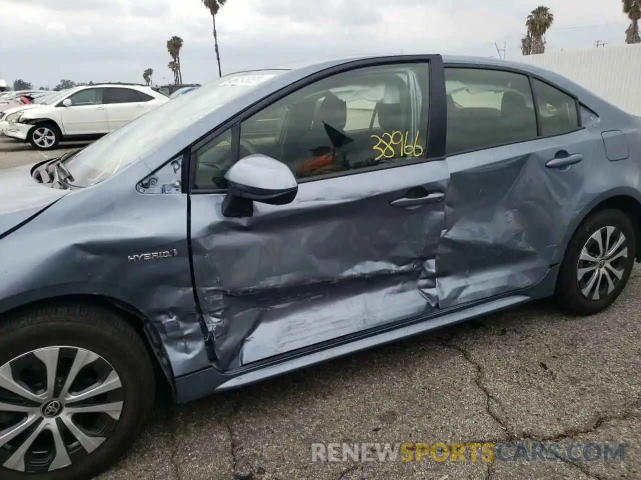 9 Photograph of a damaged car JTDEAMDE2MJ027443 TOYOTA COROLLA 2021