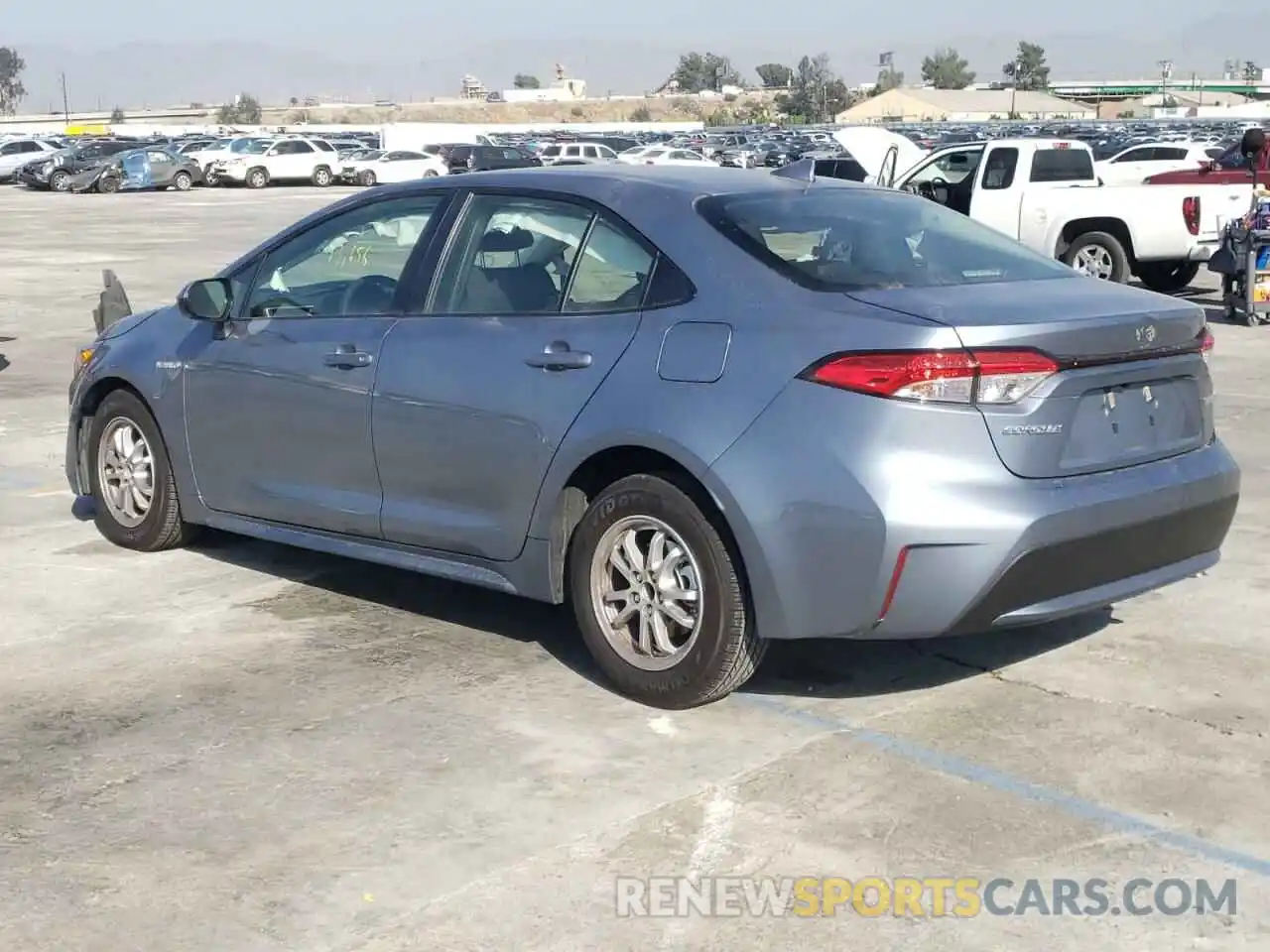 3 Photograph of a damaged car JTDEAMDE2MJ027751 TOYOTA COROLLA 2021