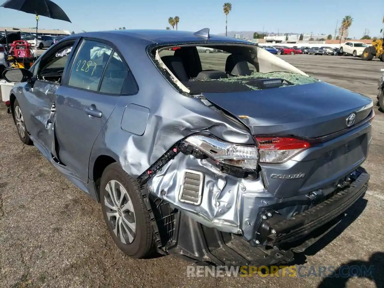 3 Photograph of a damaged car JTDEAMDE2MJ027779 TOYOTA COROLLA 2021