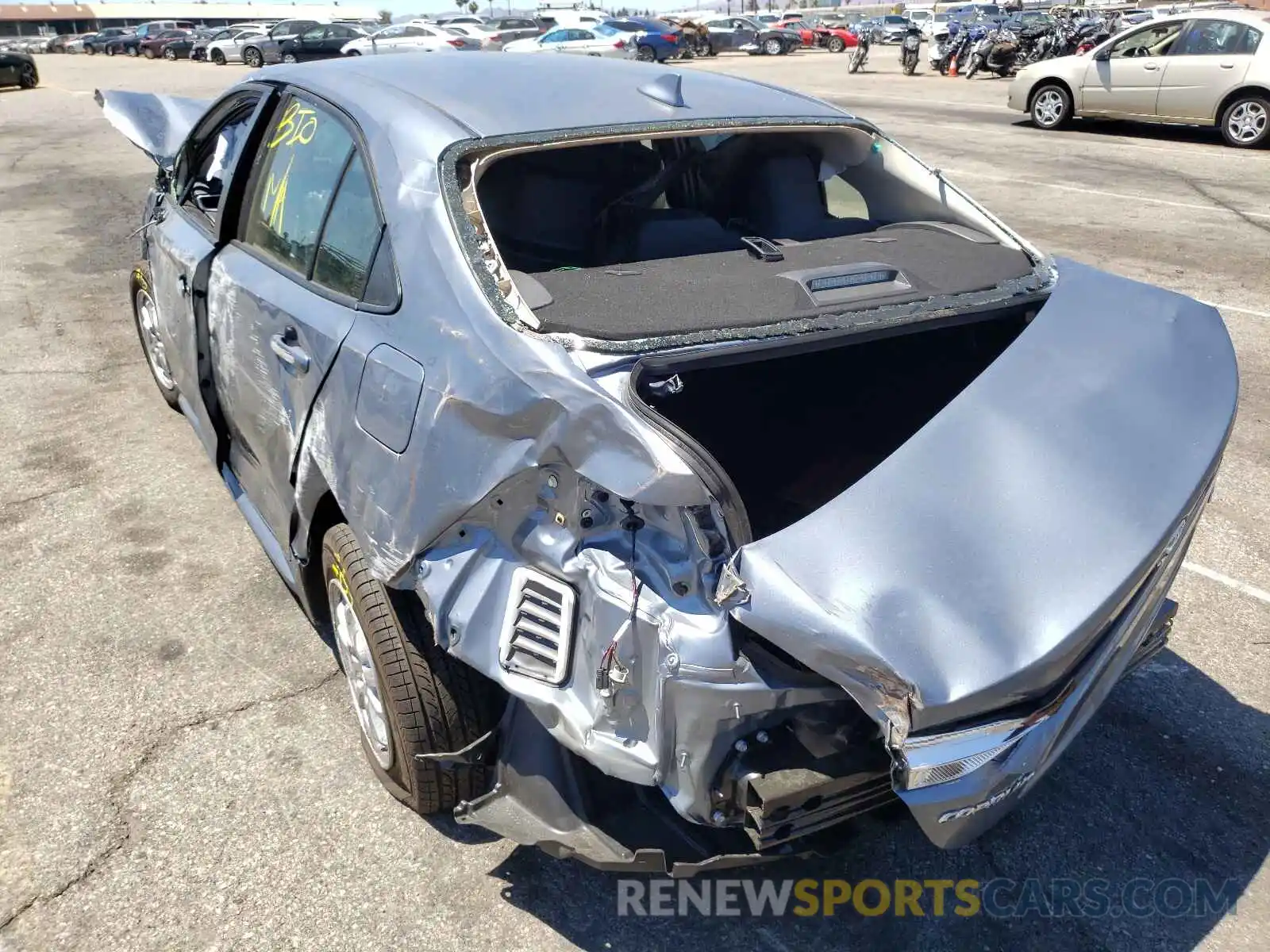 3 Photograph of a damaged car JTDEAMDE2MJ027863 TOYOTA COROLLA 2021