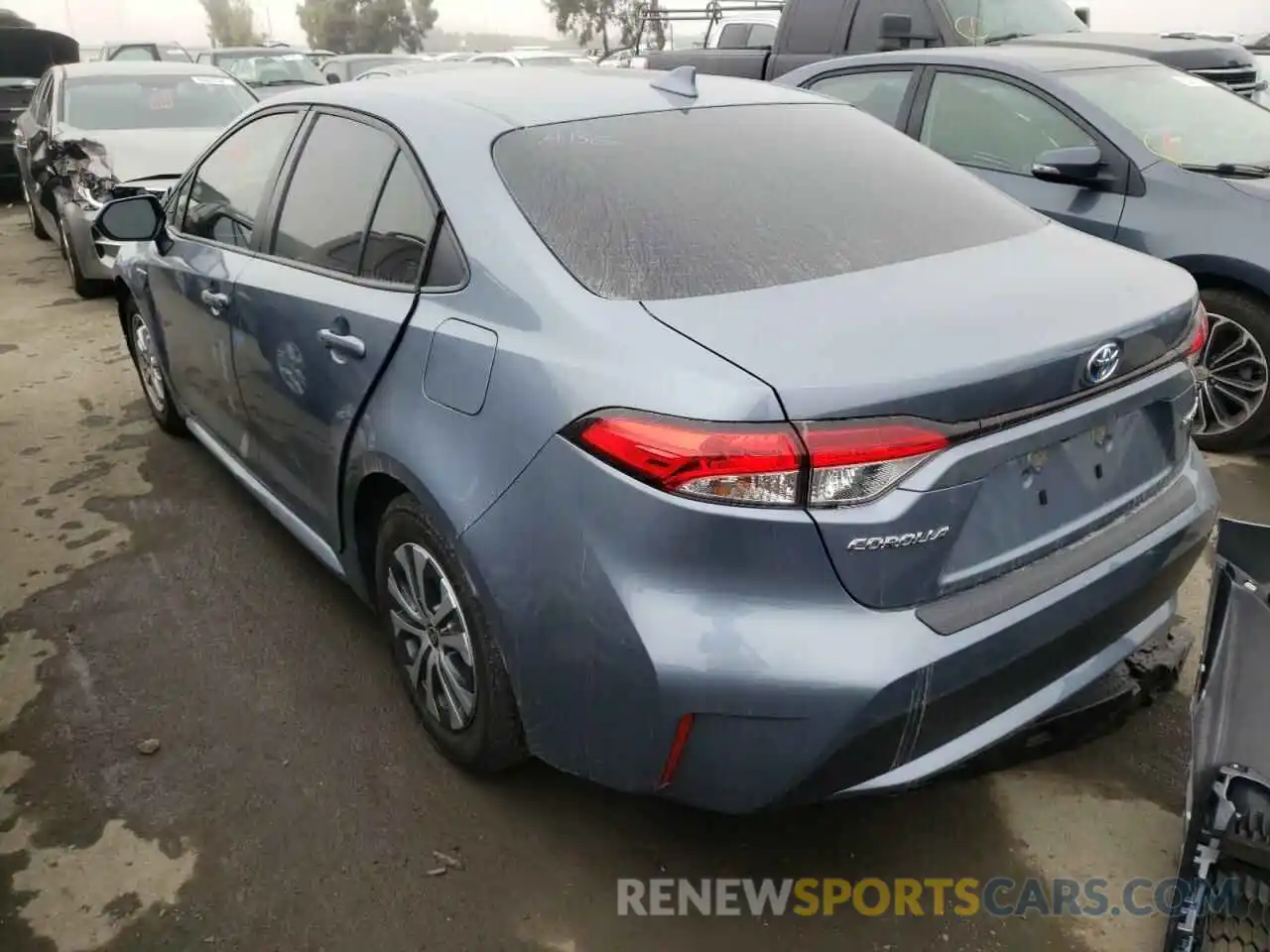 3 Photograph of a damaged car JTDEAMDE2MJ029855 TOYOTA COROLLA 2021