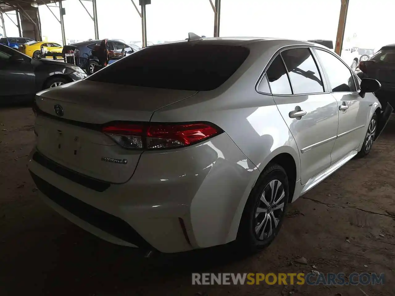 4 Photograph of a damaged car JTDEAMDE2MJ030469 TOYOTA COROLLA 2021